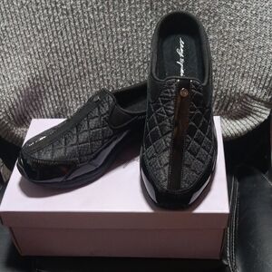 Easy Spirit Black Quilted Loafers